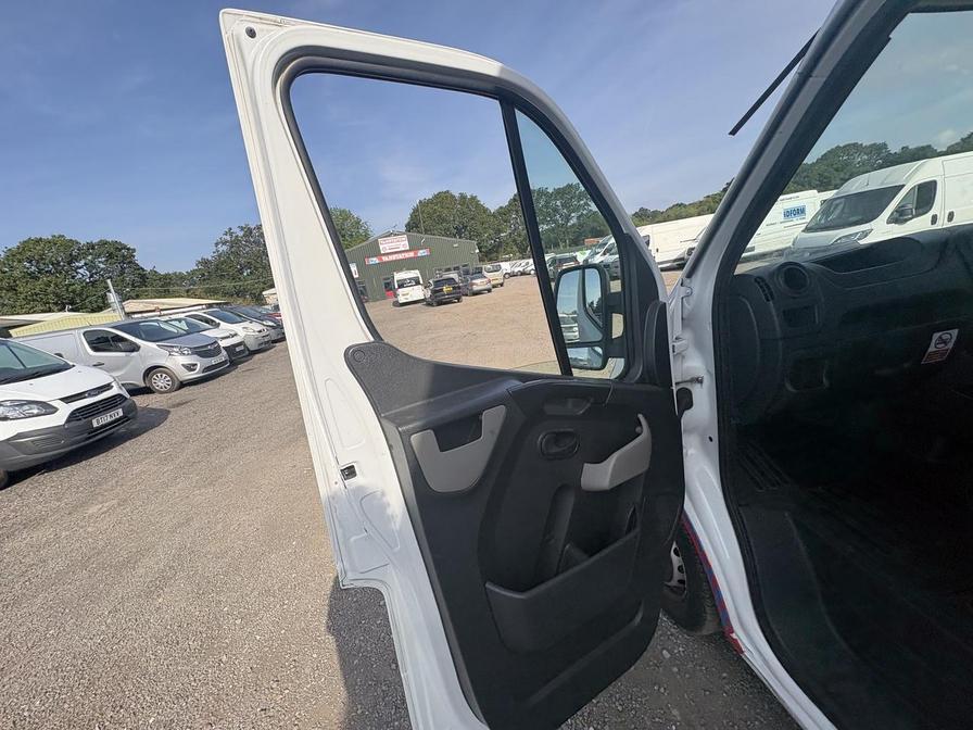 2018 Renault Master – Model: Master 35 LWB – FN68AGX
