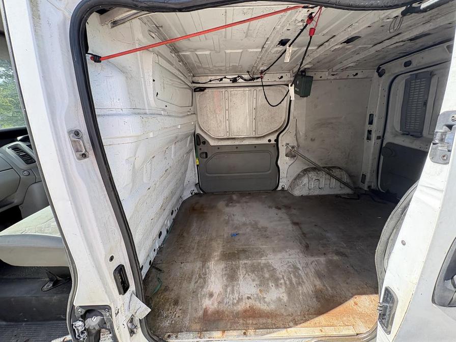 2005 Vauxhall Vivaro – Model: Vivaro 2900 DI SWB – FP55OKL