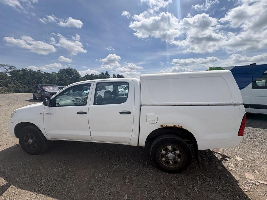 2011 Toyota Hilux – Model: HI-Luxury HL2 D-4D 4×4 Double Cab – FP11PLZ