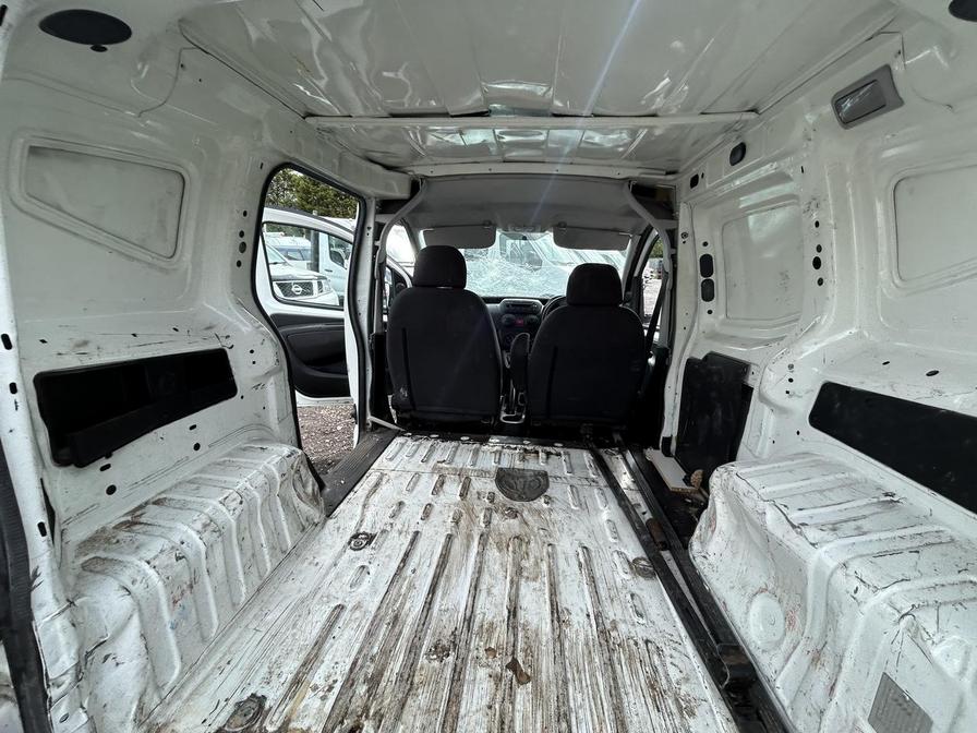 2015 Peugeot Bipper – Model: Bipper Professional HDi – KK15ELW