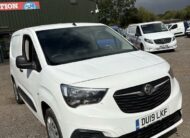 2019 Vauxhall Combo – Model: Combo 2000 Sportive S/S – DU19LKF