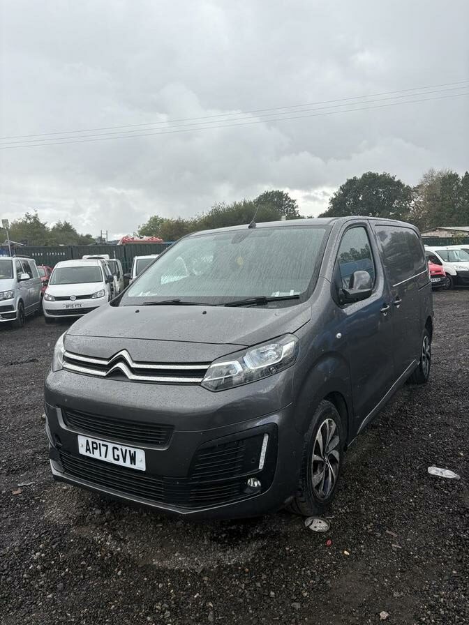 2017 Citroen Dispatch – Model: Dispatch 1400 Enterprise+ Blue HDi S/S – AP17GVW