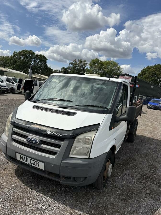 2011 Ford Transit – Model: Transit 140 T350 MWB Limited Double Cab – NA11CZR
