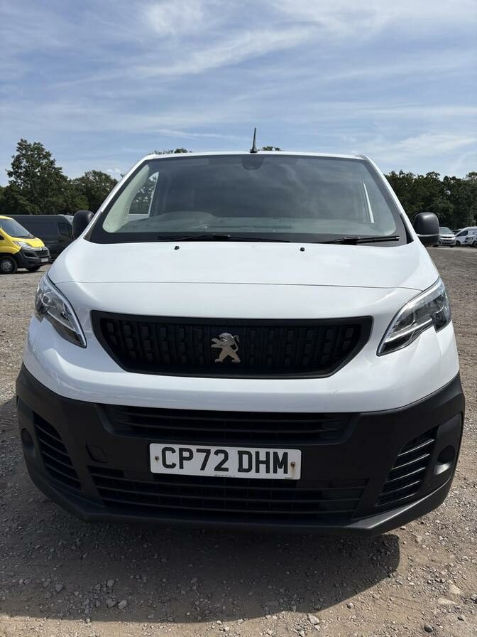 2022 Peugeot Expert – Model: Expert Professional Premium L2 Blue HDi – CP72DHM