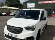 2019 Vauxhall Combo – Model: Combo 2000 Sportive S/S – DU19LKF