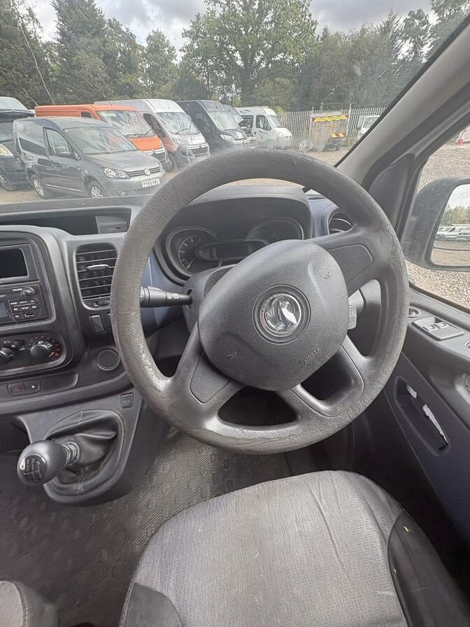 2015 Vauxhall Vivaro – Model: Vivaro  2700 CDTI – BP64XSC