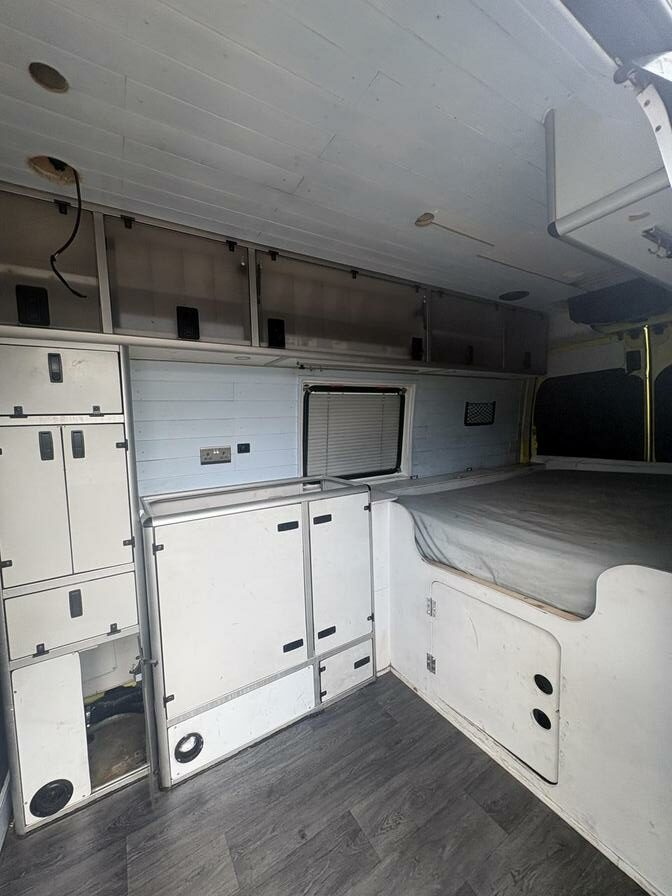 2010 Vauxhall Movano – Model: Movano 3500 CDTi LWB – YX10ELW