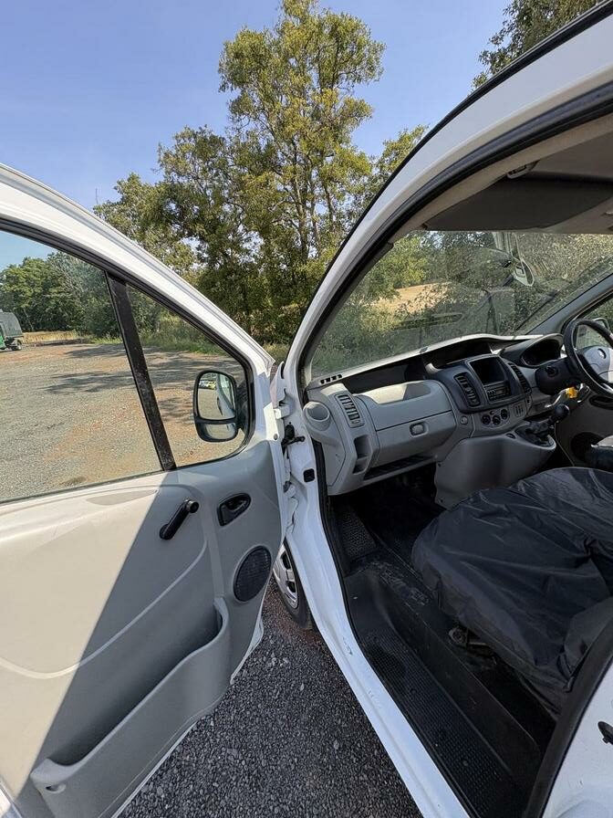 2012 Vauxhall Vivaro – Model: Vivaro 2700 CDTi 113 SWB – EA12LZX