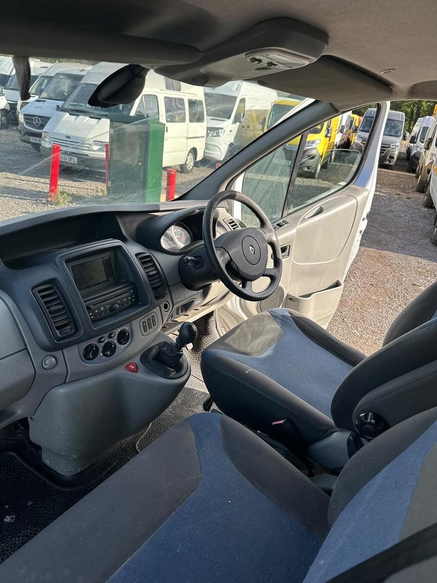 2013 Renault Trafic – Model: Trafic LL29 Sport dCi – GF63GRX