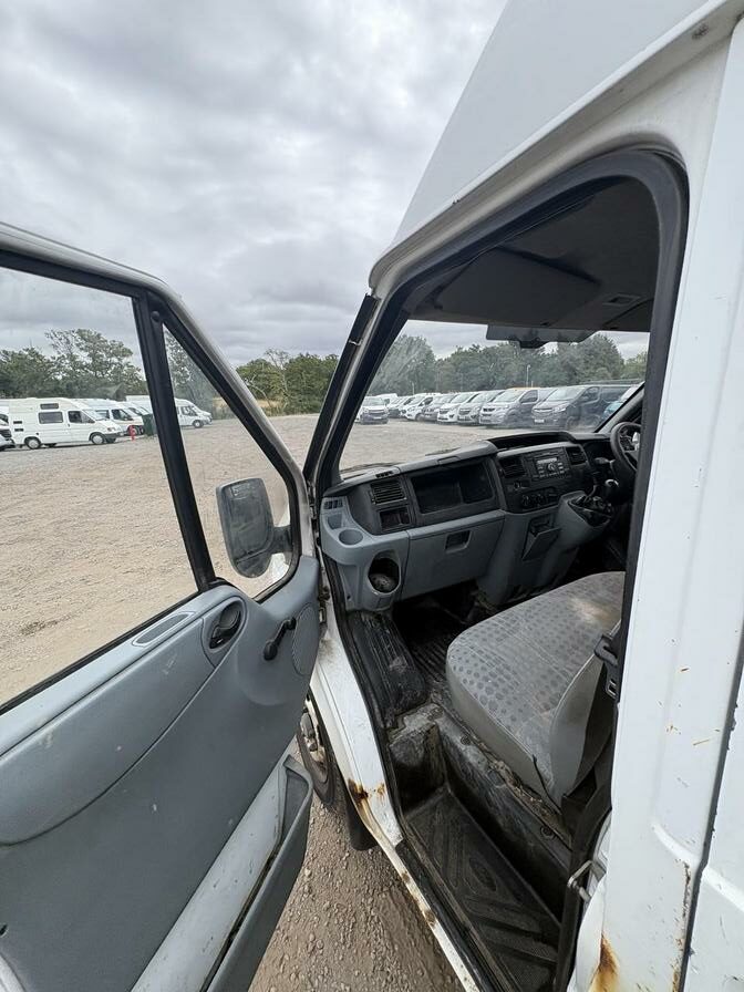2007 Ford Transit – Model: Transit 85 T260 FWD – KC57GWG