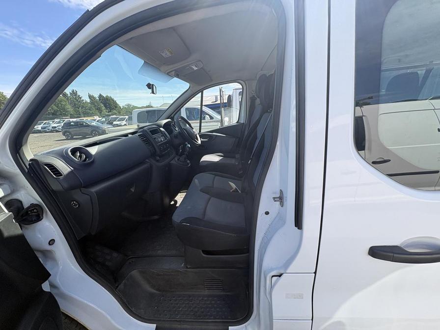 2015 Vauxhall Vivaro Combi – Model: Vivaro CDTi – DY65YGH