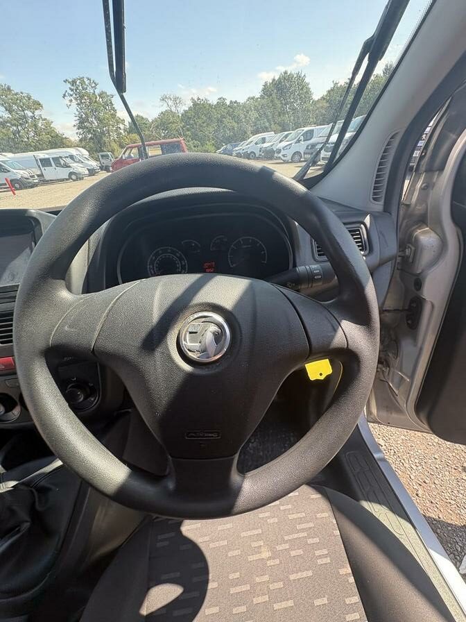 2012 Vauxhall Combo – Model: Combo 2000 L1H1 CDTi Sportive – YT12KZE
