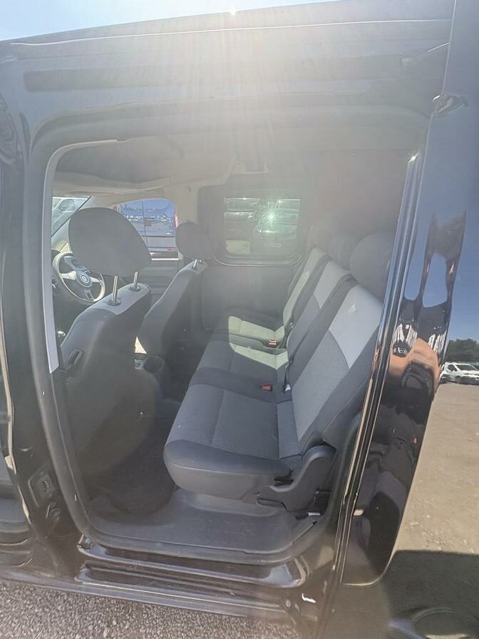 2013 Volkswagen Caddy MaxI – Model: Caddy Maxi C20 Kombi TDI 140 – EO63HGU