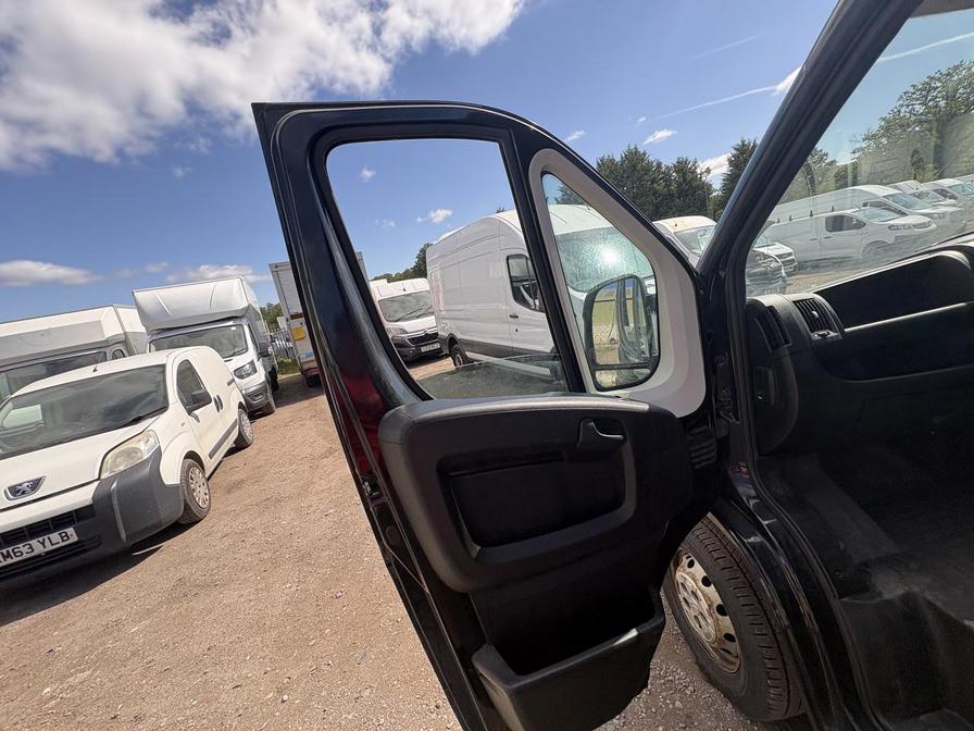 2022 Citroen Relay – Model: Relay 35 L2H2 Enterprise Blue HDi S/S – MT22PNV