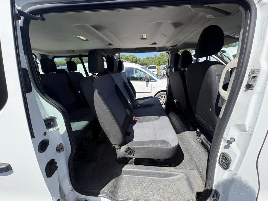 2015 Vauxhall Vivaro Combi – Model: Vivaro CDTi – DY65YGH