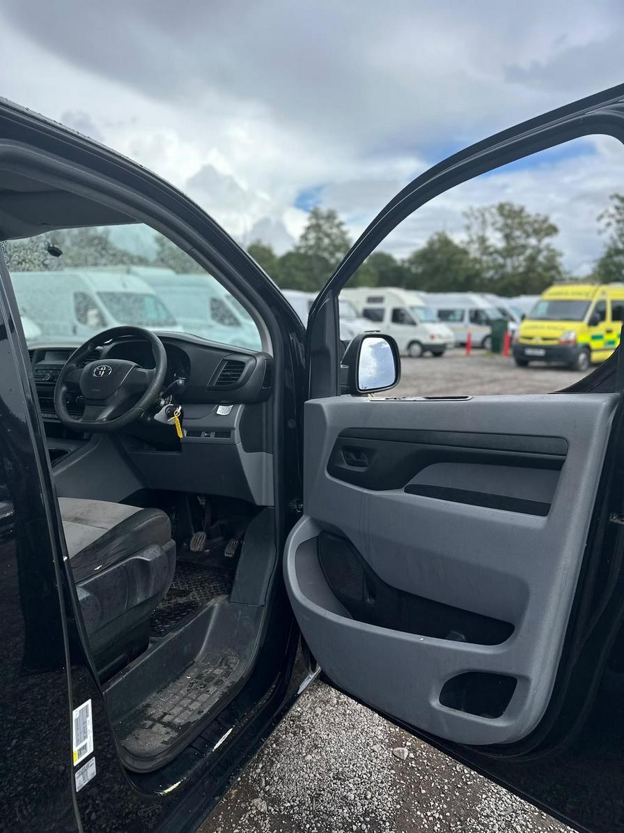 2018 Toyota Proace – Model: Proace Base – FN18HNY