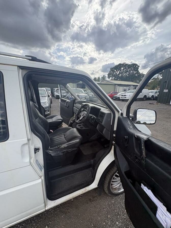 2000 Volkswagen Transporter – Model: 800 Special TD SWB – X94OOF
