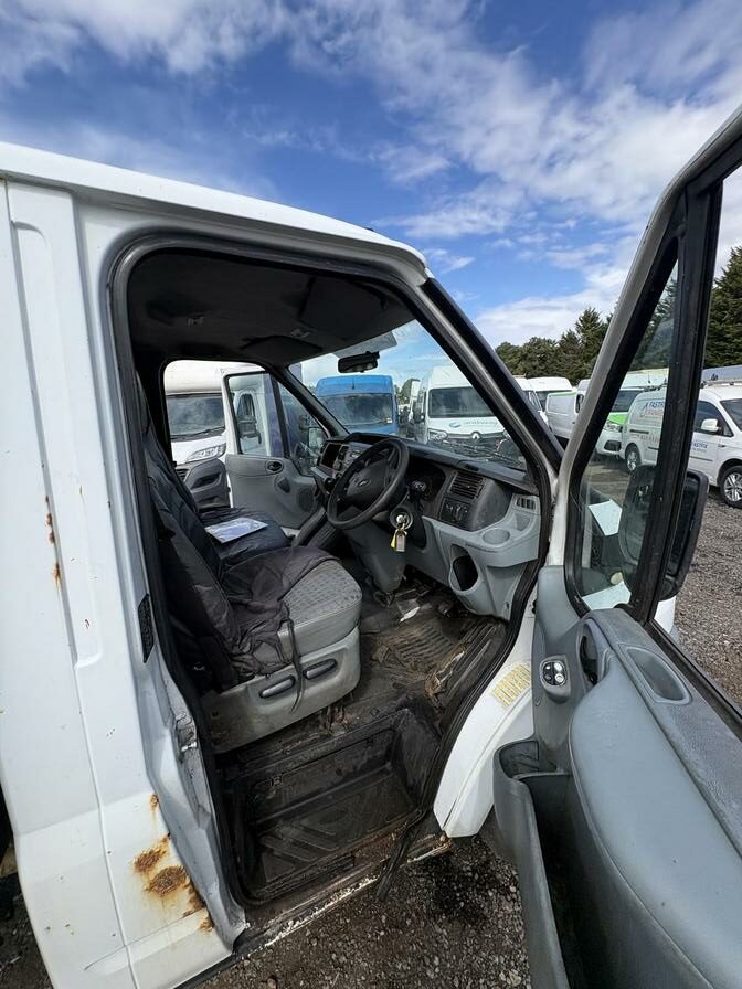 2011 Ford Transit – Model: Transit 115 T330 SWB Limited RWD – GF11ANR