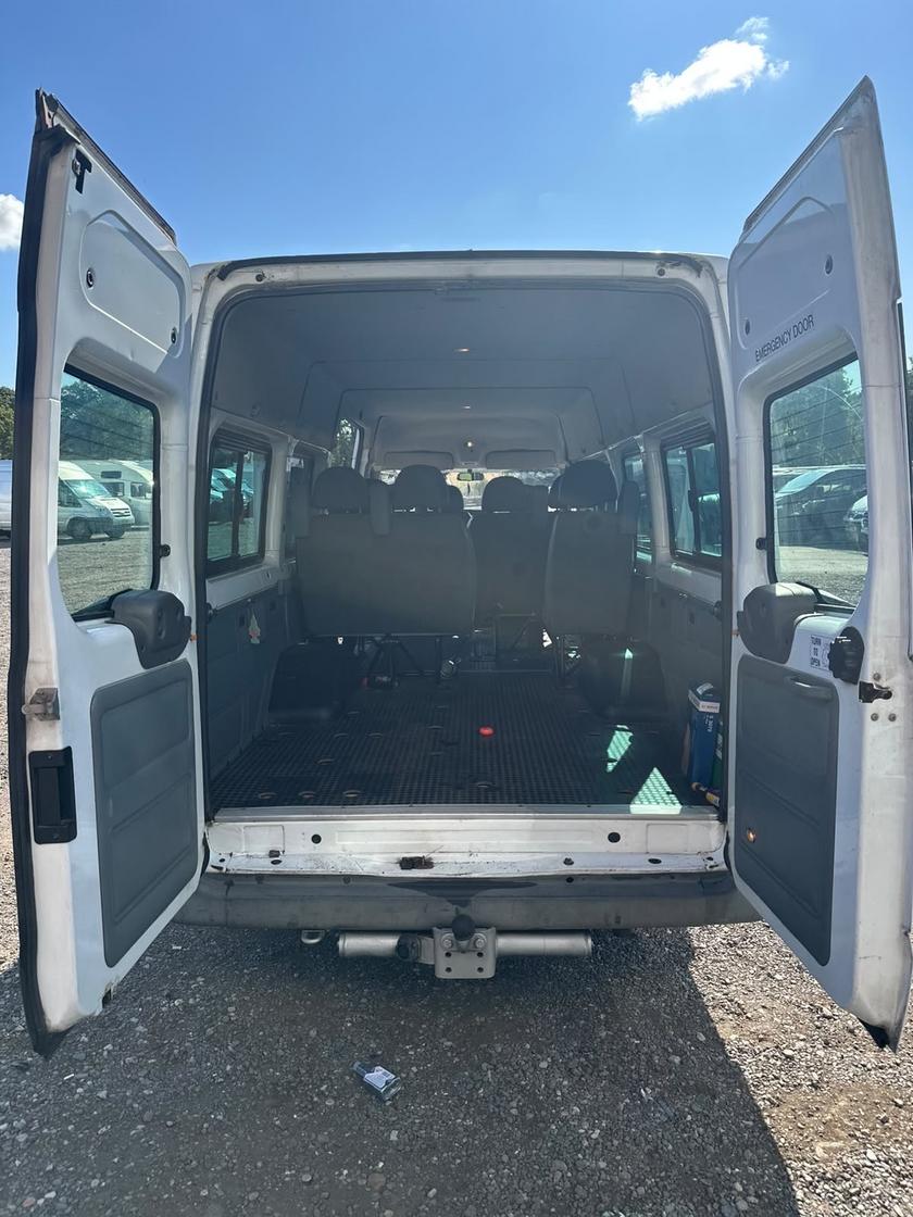 2006 Ford Transit – Model: Transit 100 17-Seat RWD – VA56XHP