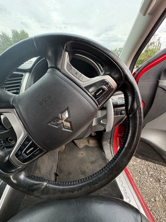 2017 Mitsubishi L200 – Model: L200 Barbarian DI-D Auto – WP17PYY