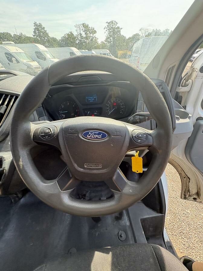 2015 Ford Transit – Model: Transit 350 – LJ65UOA