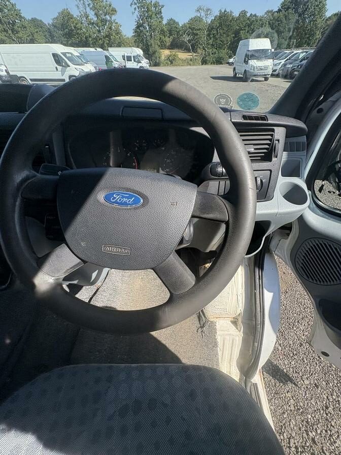 2009 Ford Transit – Model: Transit 100 T350 LWB RWD – SB09FPG