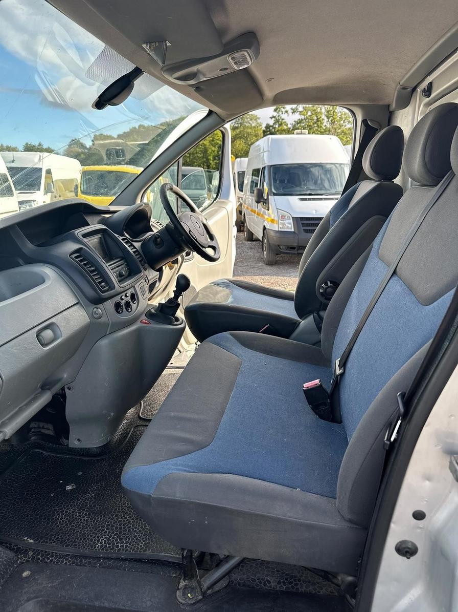 2013 Renault Trafic – Model: Trafic LL29 Sport dCi – GF63GRX