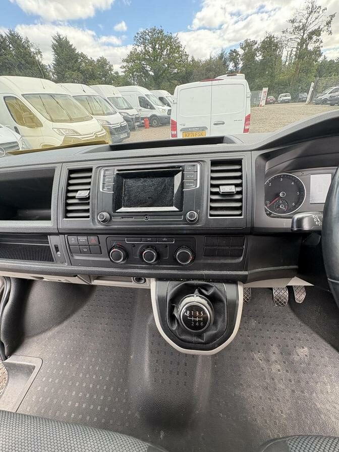 2018 Volkswagen Transporter – Model: Transporter T30 Highline TDI BlueMotion Technology – W5NRB/NXZ2303