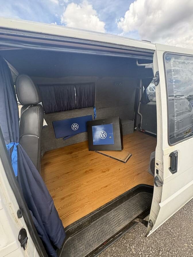 2000 Volkswagen Transporter – Model: 800 Special TD SWB – X94OOF