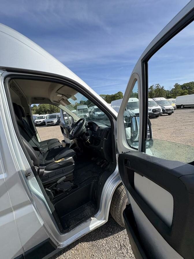 2019 Peugeot Boxer – Model: Boxer 335 Professional L2H2 Blue HDi – OE19RFZ