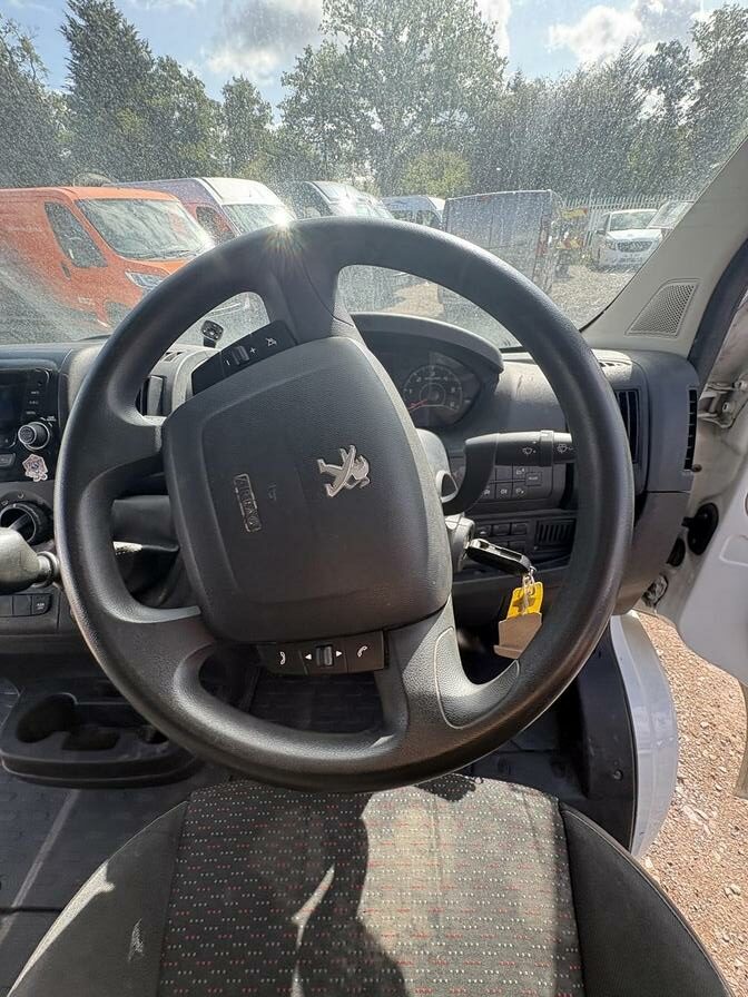 2020 Peugeot Boxer – Model: Boxer 335 L3 Blue HDi – CN69FFM