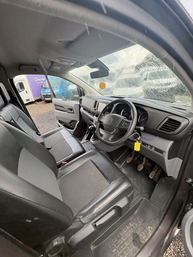 2017 Citroen Dispatch – Model: Dispatch 1400 Enterprise+ Blue HDi S/S – AP17GVW
