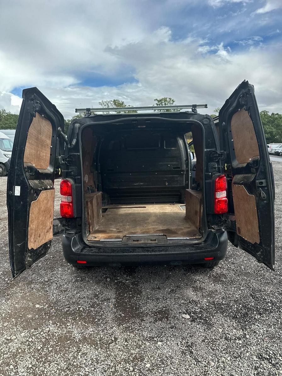 2018 Toyota Proace – Model: Proace Base – FN18HNY