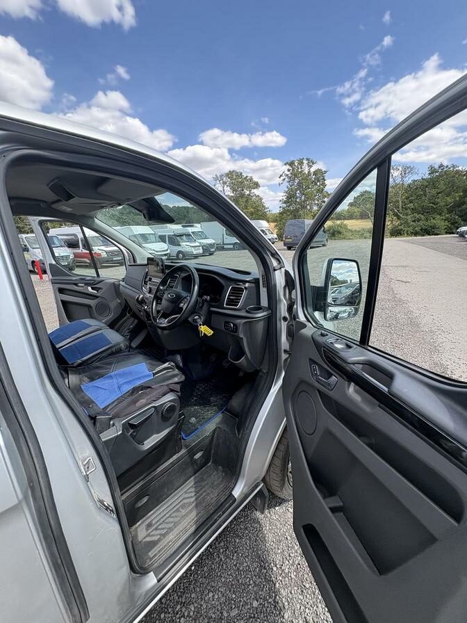 2018 Ford Transit Custom – Model: Transit Custom 300 Limited – CT68HWN