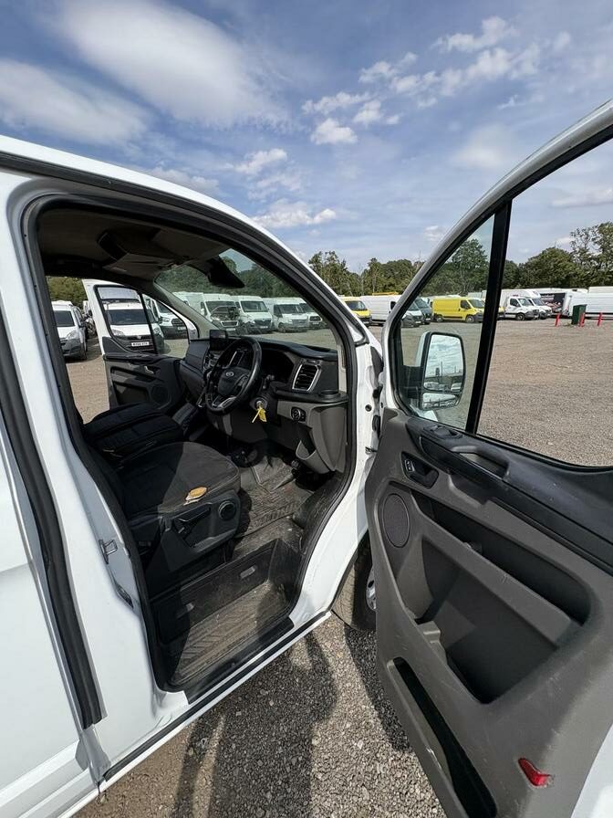 2019 Ford Transit Custom – Model: Transit Custom 300 Limited Edition Auto – HR19NFF