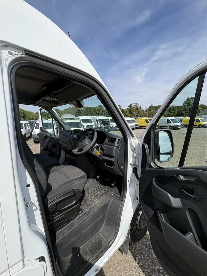 2021 Vauxhall Movano – Model: Movano L3H2 F3500 CDTi – DW70DXY