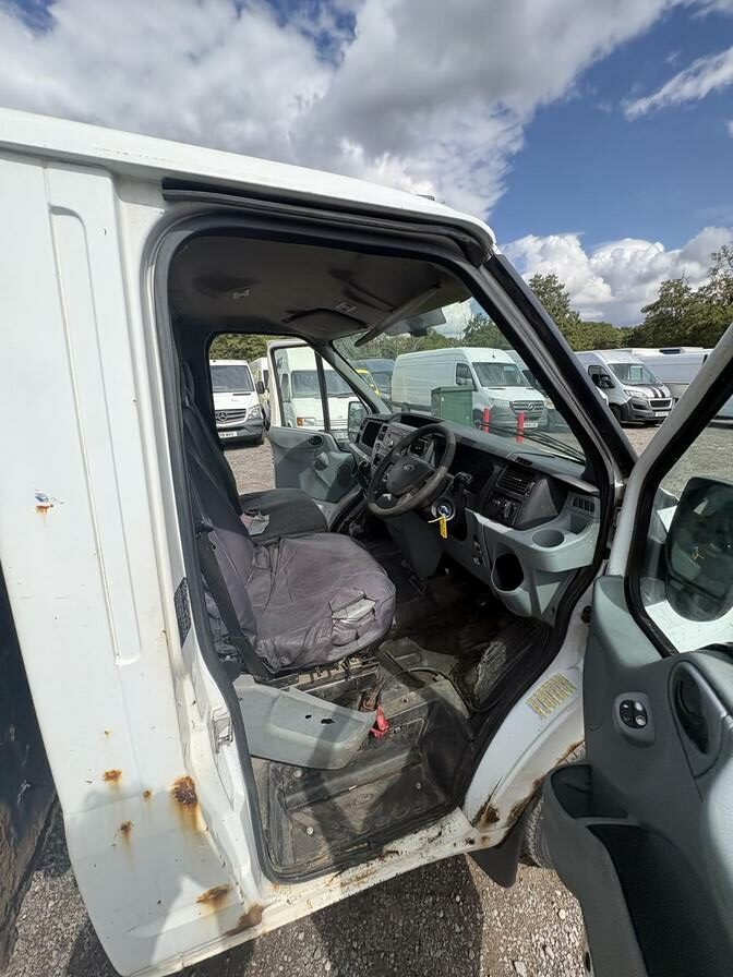 2011 Ford Transit – Model: Transit 140 T350 MWB Limited Double Cab – NA11CZR