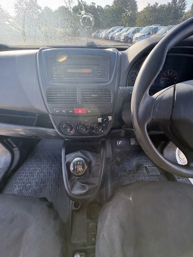 2016 Fiat Doblo Cargo – Model: Doblo 16v MultiJet – WO16XDU