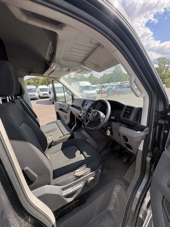 2021 Volkswagen Crafter – Model: Crafter CR35 Trendline TDI – DN21ZSR