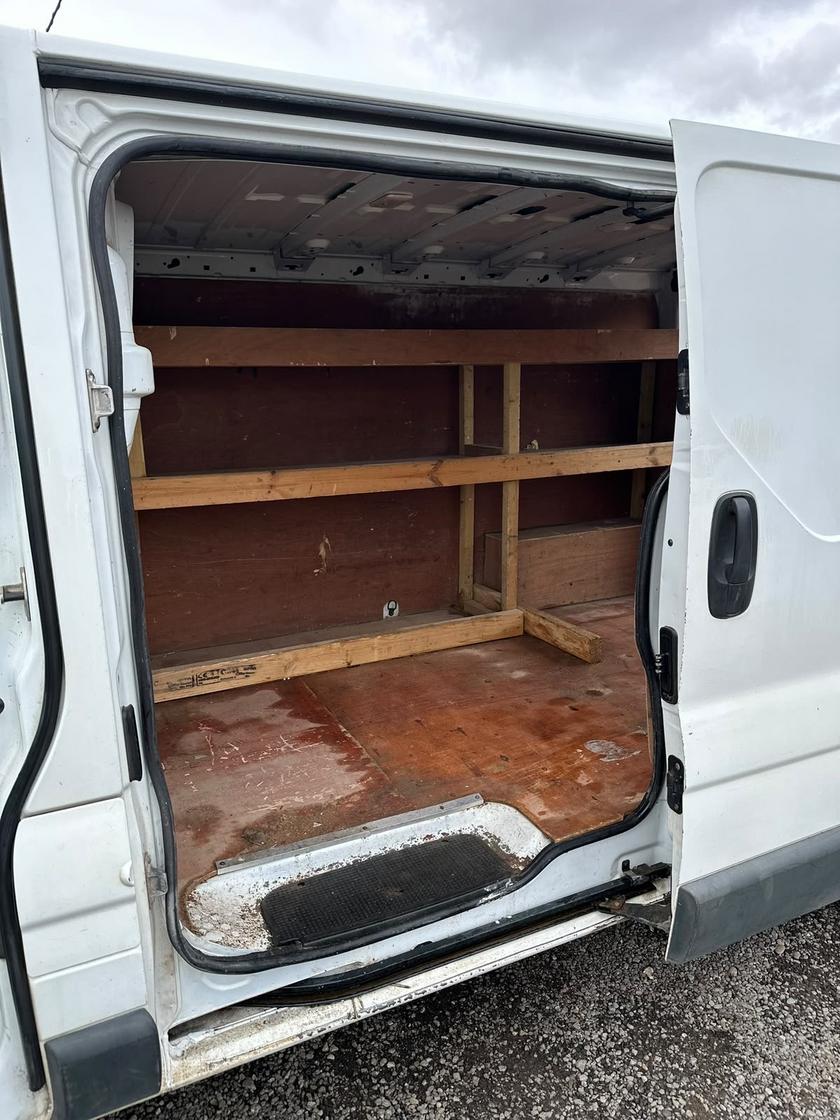 2013 Vauxhall Vivaro – Model: Vivaro 2900 CDTi LWB – DV63YMZ