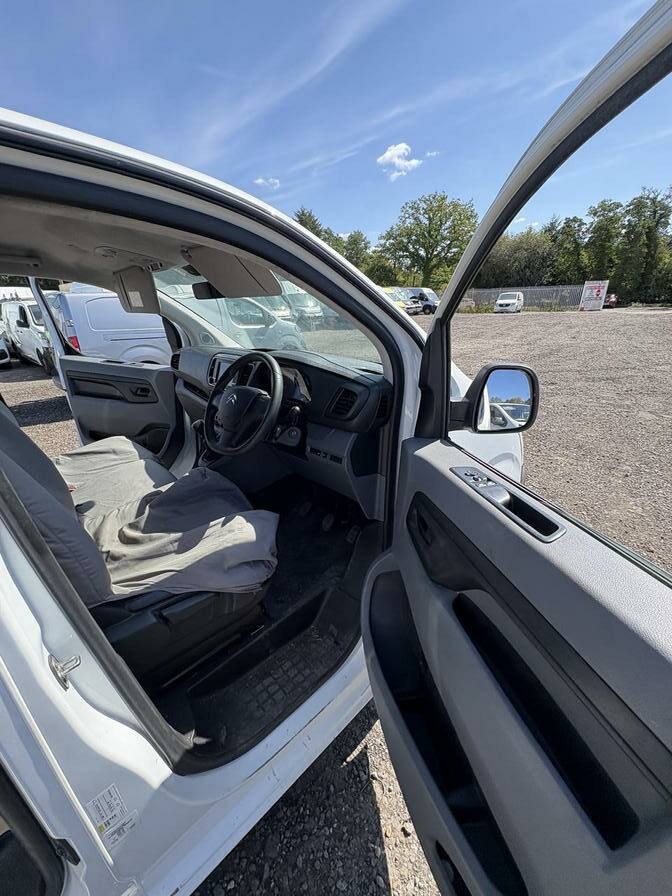 2020 Citroen Dispatch – Model: Dispatch 1200 Enterprise Blue HDi S/S – CE70VPM