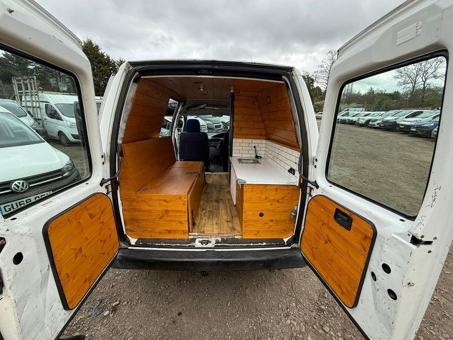 2004 Peugeot Expert – Model: Expert 900 HDi – LN04VWU