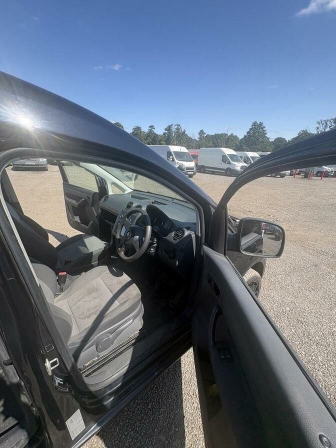 2013 Volkswagen Caddy MaxI – Model: Caddy Maxi C20 Kombi TDI 140 – EO63HGU