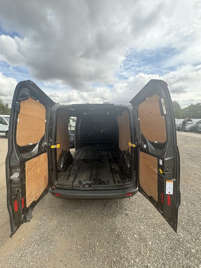 2018 Ford Transit Custom – Model: Transit Custom 290 Limited – KT18URO