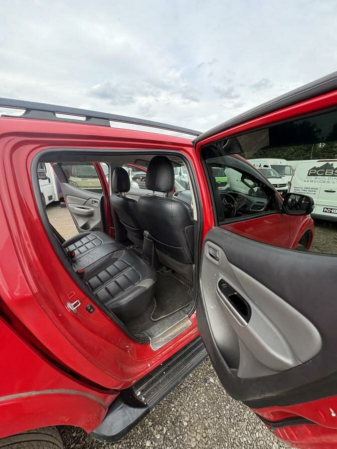 2017 Mitsubishi L200 – Model: L200 Barbarian DI-D Auto – WP17PYY