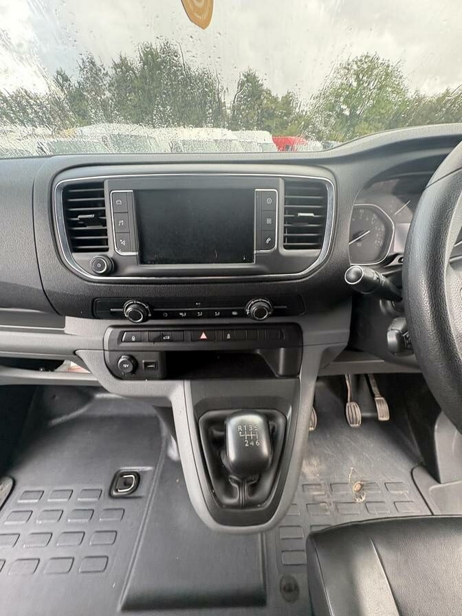 2017 Citroen Dispatch – Model: Dispatch 1400 Enterprise+ Blue HDi S/S – AP17GVW