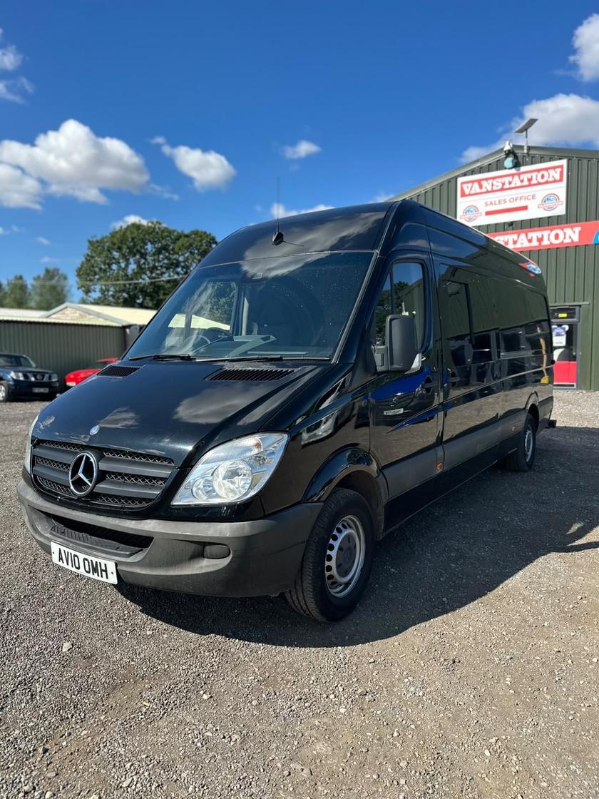 2010 Mercedes-Benz Sprinter – Model: Sprinter 319 CDi – AV10OMH