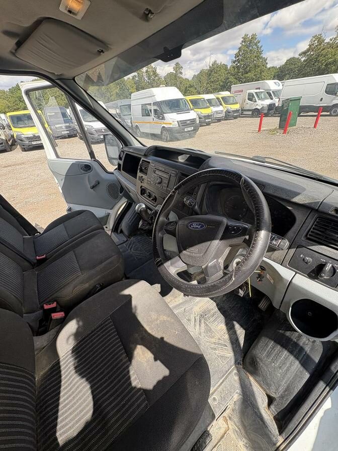 2007 Ford Transit – Model: Transit 100 T350 LWB Double Cab RWD – NJ57YRN