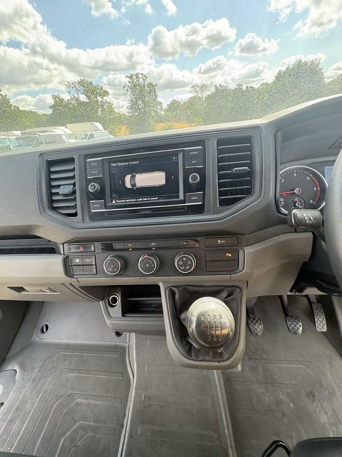 2021 Volkswagen Crafter – Model: Crafter CR35 Trendline TDI – DN21ZSR