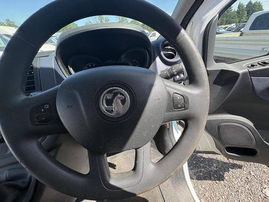 2015 Vauxhall Vivaro Combi – Model: Vivaro CDTi – DY65YGH